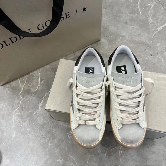 Golden Goose White Sneakers with Glittery Star - Picture 2 of 5